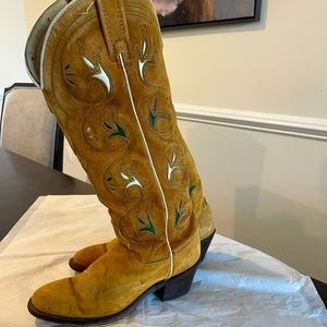 VINTAGE 70s Suede Acme Cowgirl Boots